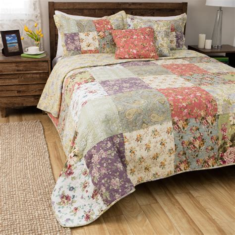 Options: 2 sizes. . Greenland quilts